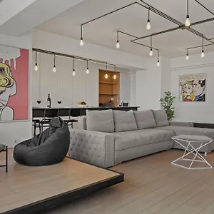 The High Life By Rh Suites Apartament
